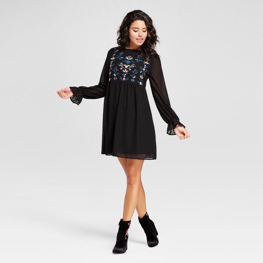 Women’s Swiss Dot Embroidered Dress XXL
